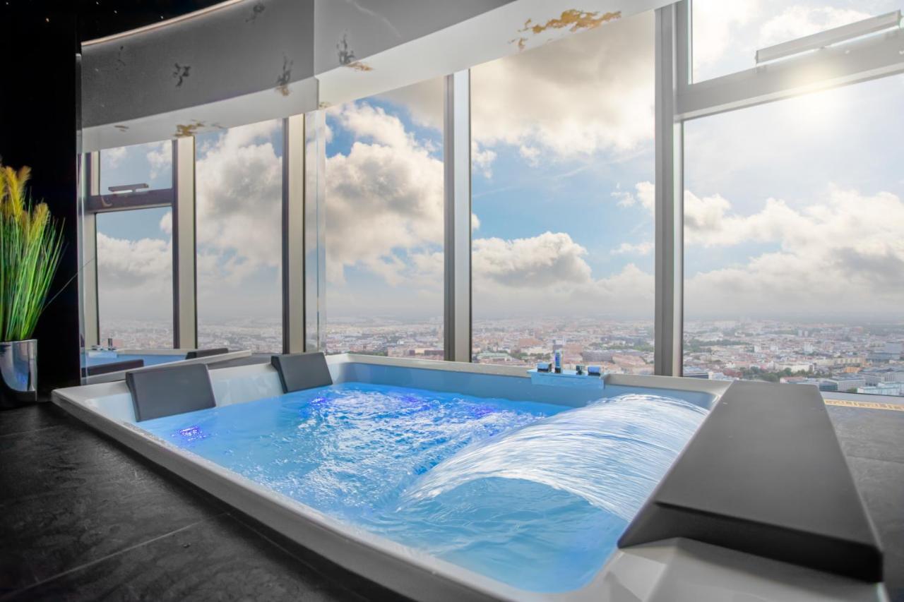 Apartment Sky Tower Z Jakuzzi Przy Oknie *