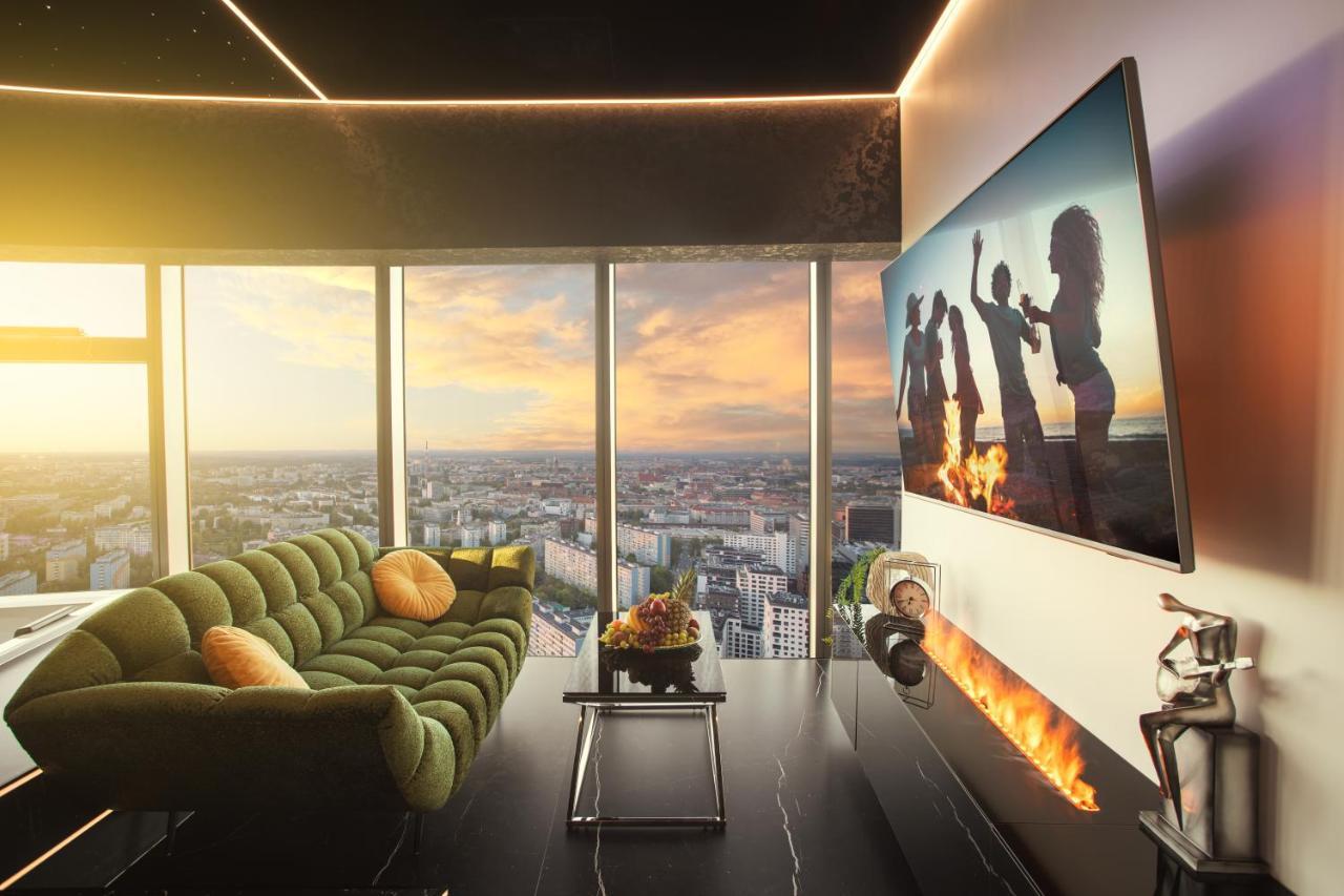 Sky Tower Z Jakuzzi Przy Oknie *