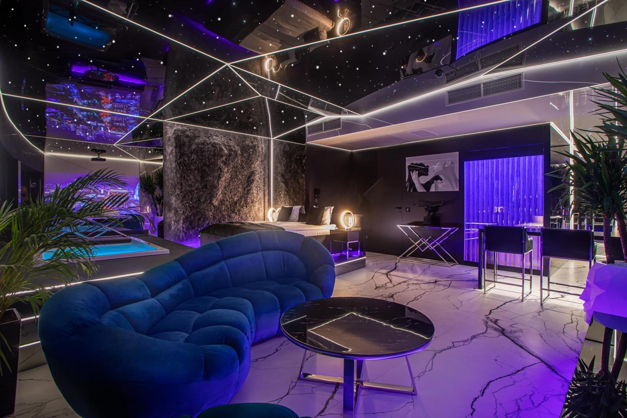 Sky Tower Z Jakuzzi Przy Oknie * Breslau