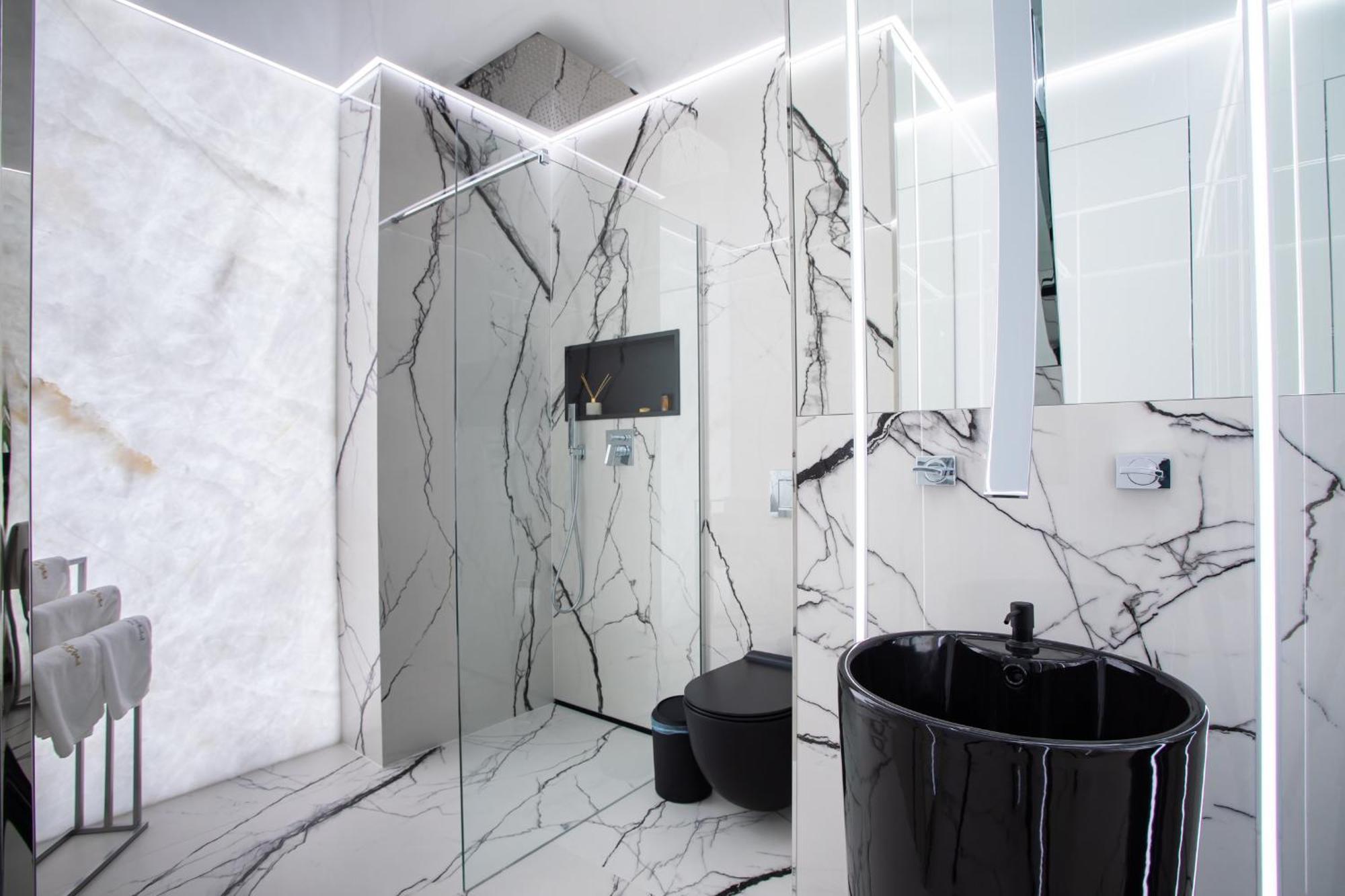 Sky Tower Z Jakuzzi Przy Oknie Apartment *